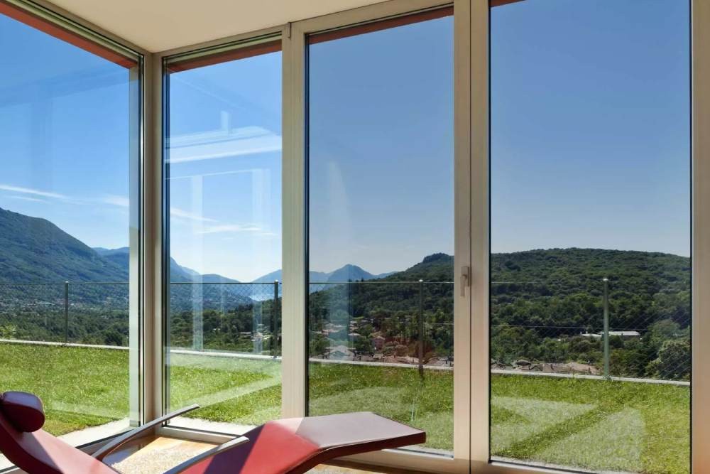 Window film installation process, 3M™ Sun Control Window Film Prestige Series Near Sacramento, California (CA)